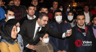 Gençlerle sinema etkinliğinde buluştu 