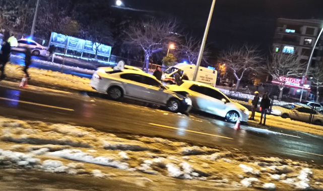 Haliliye'de kayan araçlar kaza yaptı