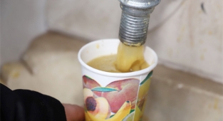 Karaköprü’de çeşmeden sıcak çorba akıyor