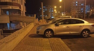 Karaköprü'de engelliler engelleniyor