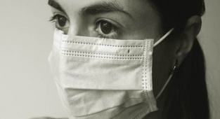 Omicron varyantı maske dinlemiyor!