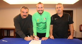 Şanlıurfaspor Sinan Kurumuş’u renklerine bağladı