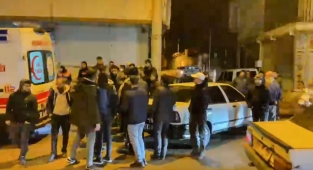 Siverek'te otomobil motosiklet ile çarpıştı