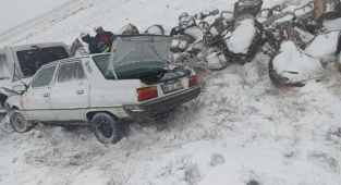 Suruç yolunda kaza! Yaralılar var