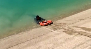 DSİ kanalına düşen genç ölümden döndü