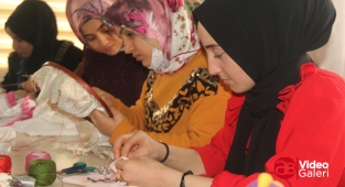 Eyyübiyeli kadınlar bu kurslarda meslek öğreniyor