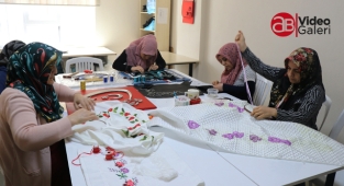 Haliliye’de kadınlar meslek öğreniyor