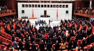 Öğretmenlik Meslek Kanunu Teklifi yasalaştı