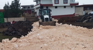 Viranşehir kırsalında yol çalışmaları devam ediyor