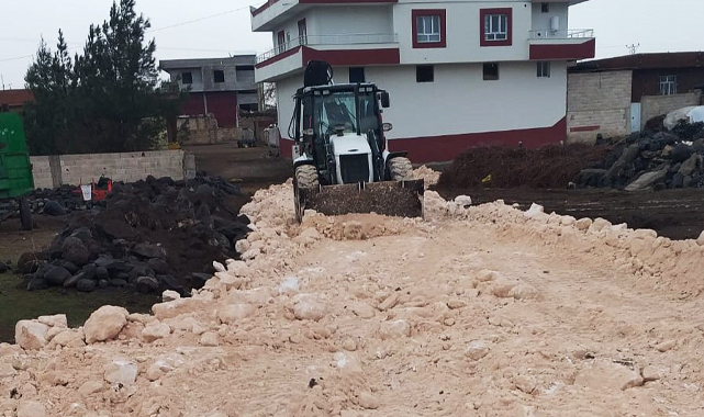 Viranşehir kırsalında yol çalışmaları devam ediyor