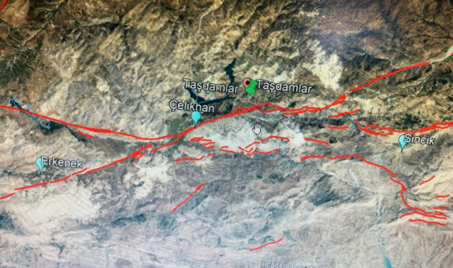 Adıyaman depremi Türkiye'yi bekleyen büyük depremi tetikler mi!