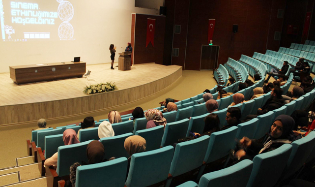 Harran Üniversitesinde ‘sinema günü’ etkinliği