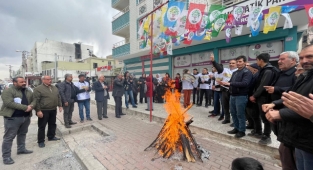 HDP Şanlıurfa'da Nevroz ateşini yaktı