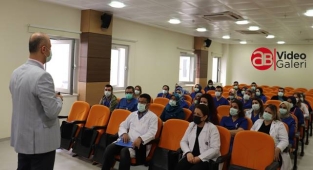 Maddeden uzak, spor-sanata yakın bir gençlik