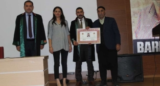 Şanlıurfa Barosu'nda cüppe giyen avukatlar göreve başladı