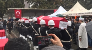 Şehit polisler için tören düzenlendi