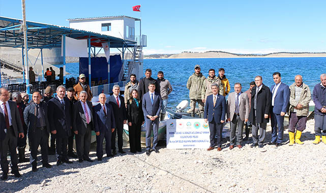 Urfa'da dar gelirlilere tekne dağıtıldı