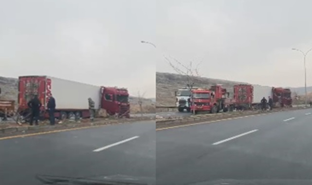 Urfa'da kontrolden çıkan tır orta refüje çarparak durdu