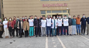 Viranşehir’de doktorlardan eylem
