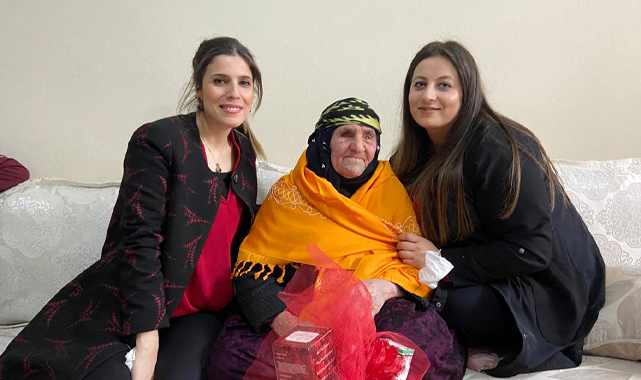 Viranşehir'de protokol eşlerinden yaşlılara ziyaret