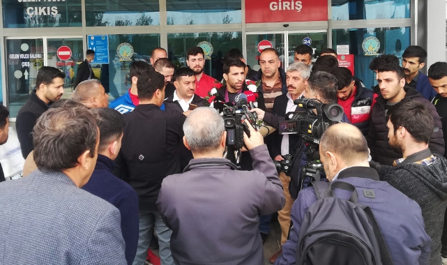 Avrupa şampiyonu milli güreşçi Şanlıurfa'da coşkuyla karşılandı