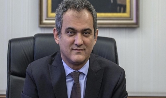 Bakan Özer'den öğretmenlik meslek kanunu açıklaması