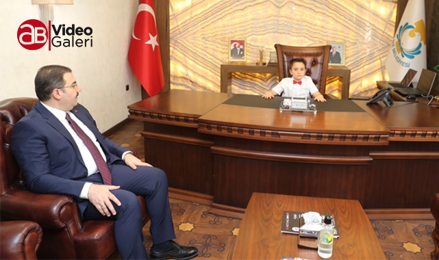 Canpolat makam koltuğunu küçük Halit’e devretti