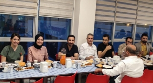 Devlet hastanesi personeli ve idaresi iftarda buluştu