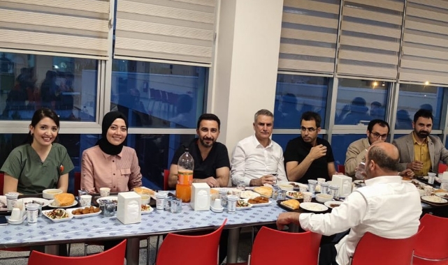 Devlet hastanesi personeli ve idaresi iftarda buluştu