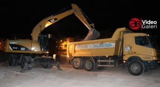 Haliliye’de geniş yol ağı için 7/24 mesai sürüyor