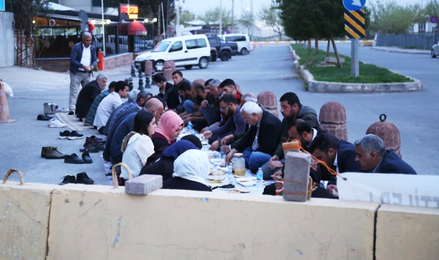 HDP, Şenyaşar ailesinin iftar sofrasına konuk oldu