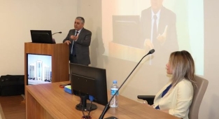 Prof. Dr. İsmail İynen: Yüz estetiğine talep arttı!