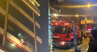 Şanlıurfa'da bir otelde yangın çıktı! İtfaiye müdahale etti