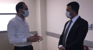 Siverek Kaymakamından darp edildiği iddia edilen doktora ziyaret