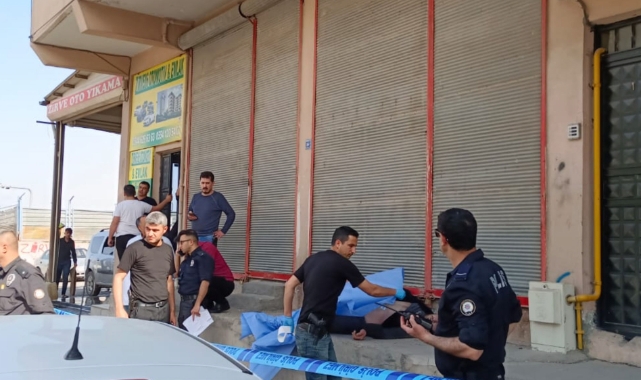 Sokak ortasında feci ölüm! Cenaze adli tıpa kaldırıldı