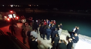 Urfa'da araç sulama kanalına uçtu: Acı haber geldi