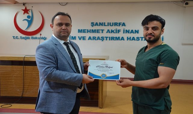 Urfa’da yoğun bakım hemşireleri sertifikalarını aldı