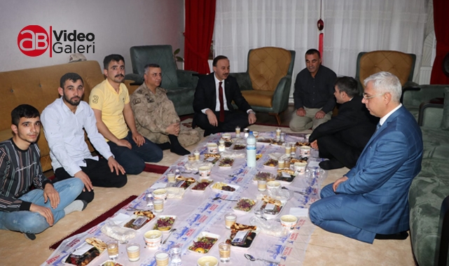 Vali Erin şehit ailesiyle iftar sofrasında buluştu