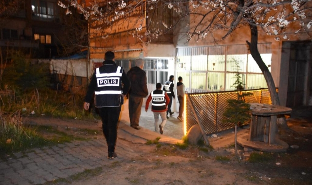 Yasa dışı bahis ve kumar operasyonu