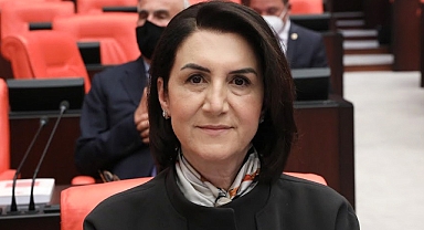 AK Partili vekili eleştirenlere 'münafık' ve 'İslam düşmanı' denildi