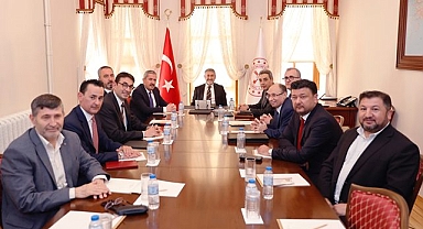 Bakan Nebati gıda sektörü temsilcileri ile bir araya geldi