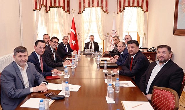 Bakan Nebati gıda sektörü temsilcileri ile bir araya geldi