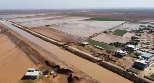 DSİ sel suyu tahliye çalışmalarına devam ediyor