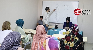 Haliliye millet evlerindeki kursiyerlere uzmanlardan seminer