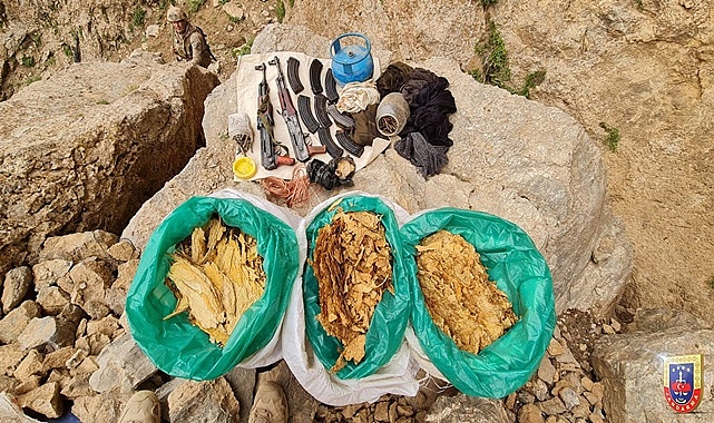 Jandarma tarafından patlayıcı ve mühimmat ele geçirildi