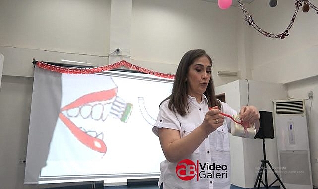 Özel bakım gerektiren bireyler için ağız ve diş bakımı eğitimi yapıldı