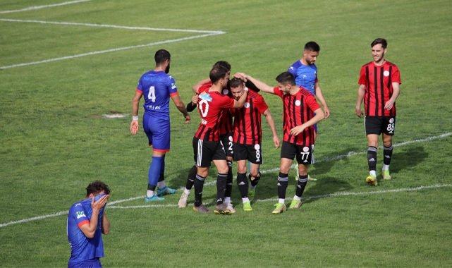 Şanlıurfa temsilcisi rakibini devirdi