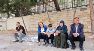 Şenyaşar ailesi bayramda da nöbet tuttu