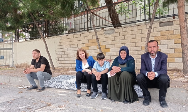 Şenyaşar ailesi bayramda da nöbet tuttu