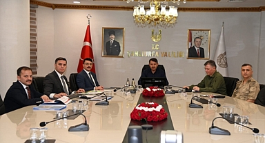 Vali Ayhan kurum müdürlerini topladı